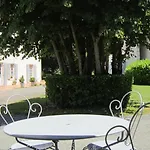 Le Clos De La Garenne 3*