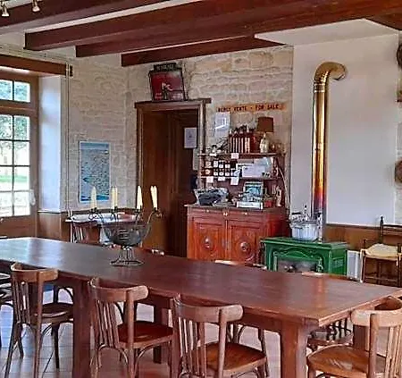 Nocleg ze śniadaniem Le Clos De La Garenne 3*