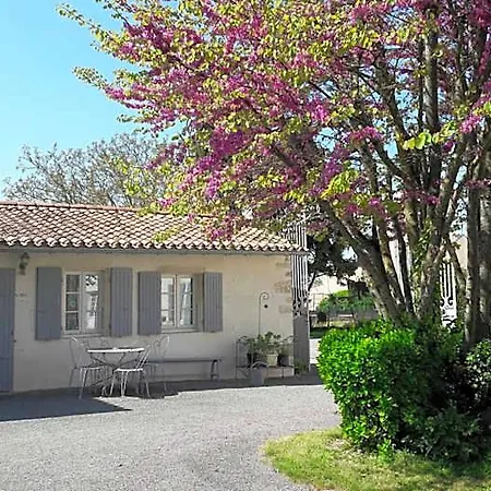 Le Clos De La Garenne Nocleg ze śniadaniem 3*