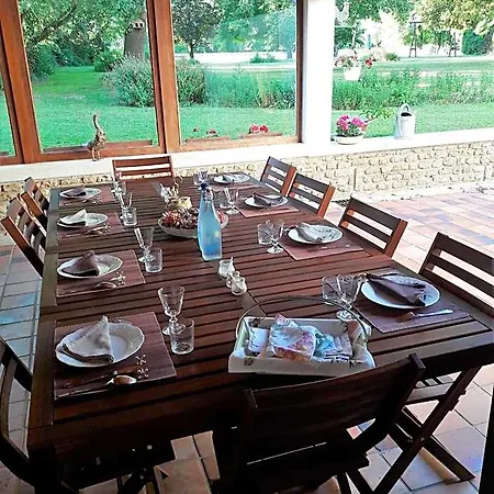 Le Clos De La Garenne 3*