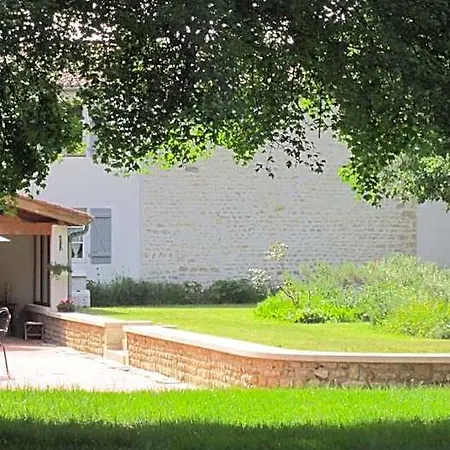 Le Clos De La Garenne 3*
