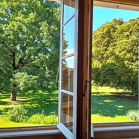 Le Clos De La Garenne Nocleg ze śniadaniem
