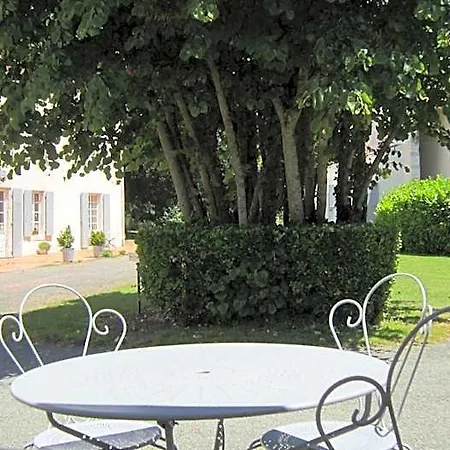 Nocleg ze śniadaniem Le Clos De La Garenne Puyravault (Charente-Maritime)