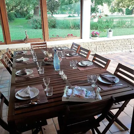 Nocleg ze śniadaniem Le Clos De La Garenne Puyravault (Charente-Maritime)