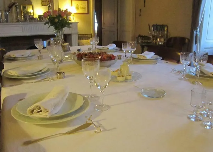 Le Clos De La Garenne Bed and breakfast