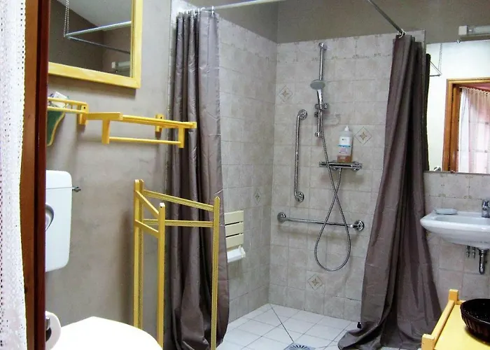 Le Clos De La Garenne 3*